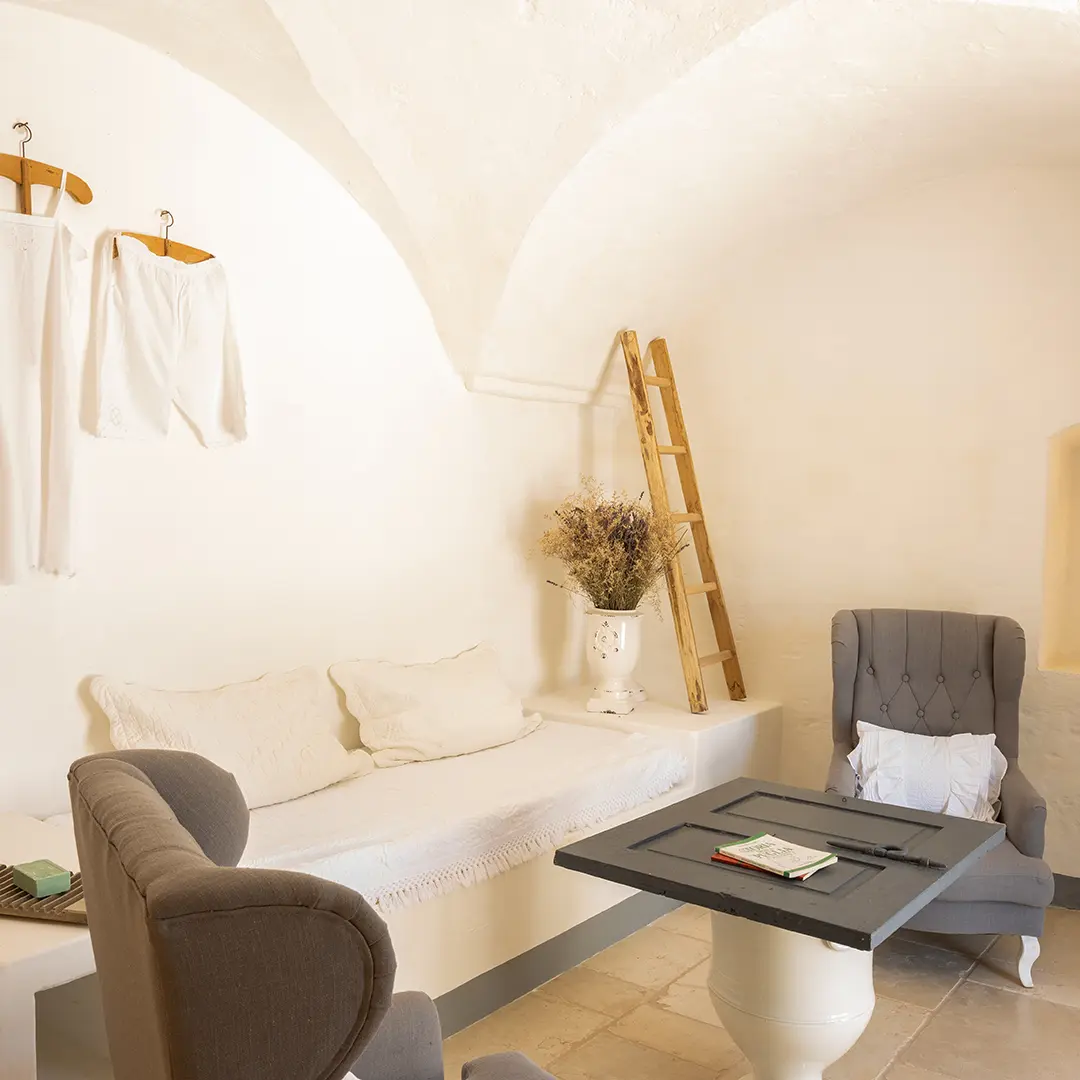 home-dimore-03-mobile-masseria-eccellenza-fasano-puglia